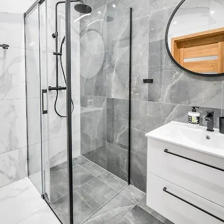 Komfort 17 Apartment Zator